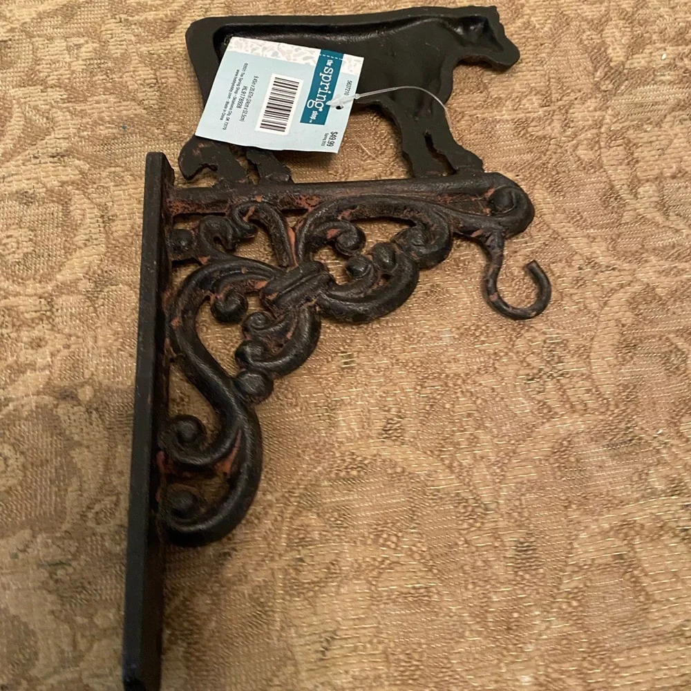 Cast iron Cow Corner Bracket Hanger NWT